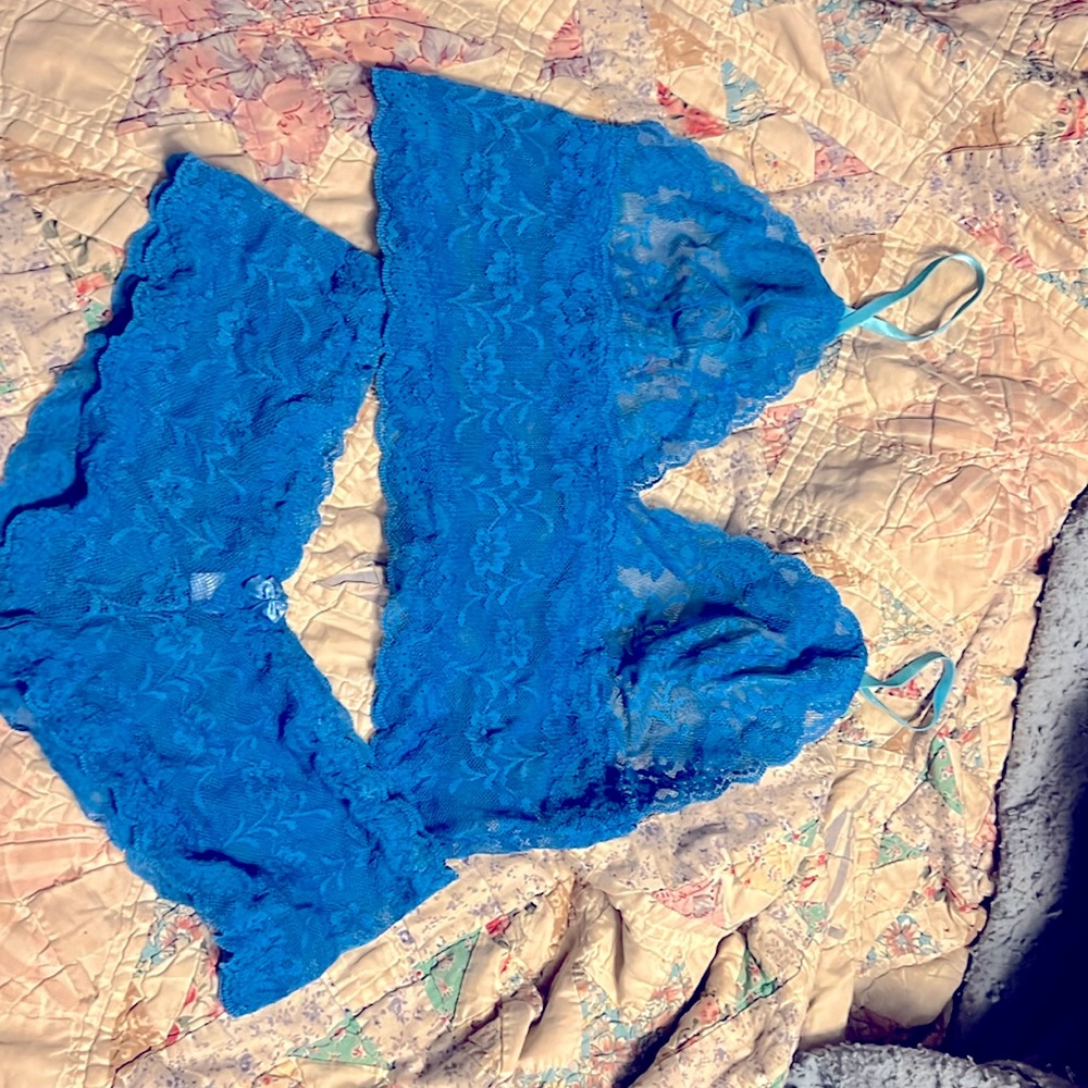 Never worn Victoria secrets Pink  lace top and matching bottom blue .
